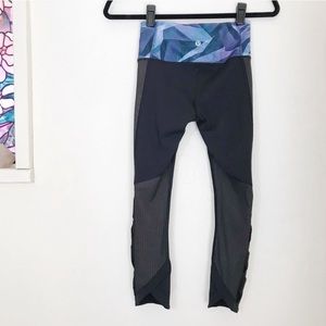 Lululemon | Capris Leggings with Crisscrossing